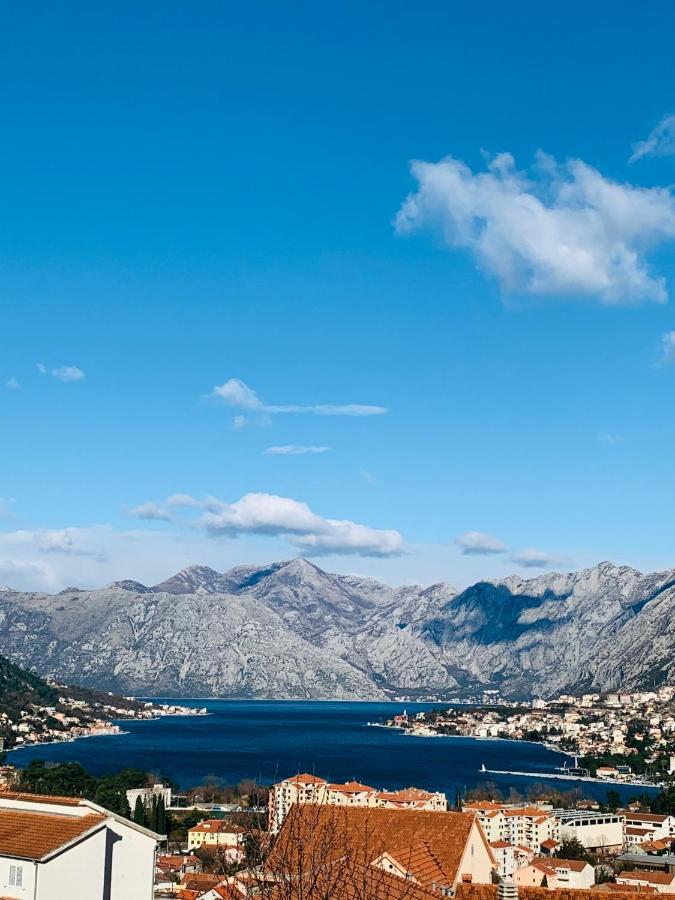 Appartamento Gara 5 Cattaro Esterno foto